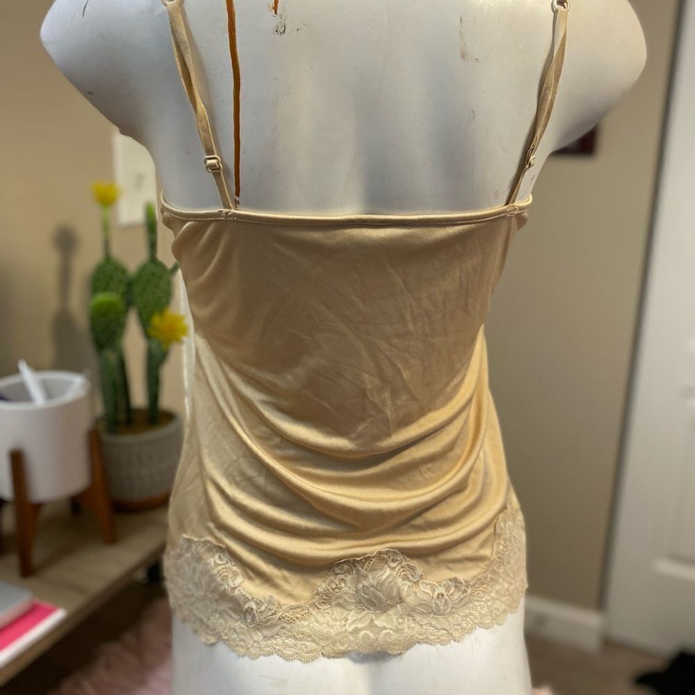 Tank top - Picture 2 of 3